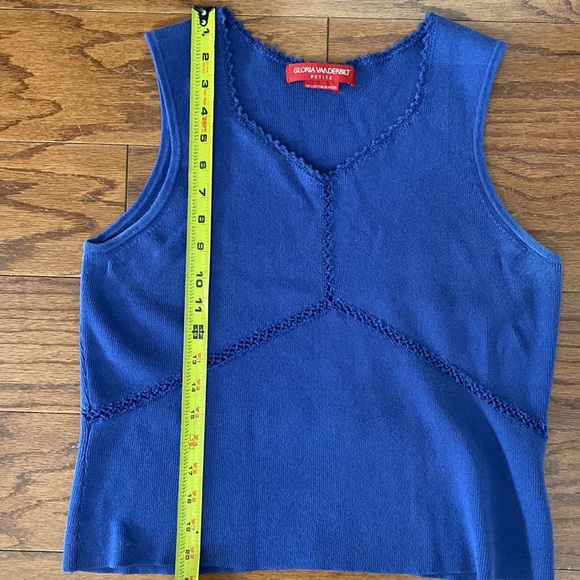 Vintage Gloria Vanderbilt periwinkle sleeveless sweater tank. Size PS - Picture 7 of 8